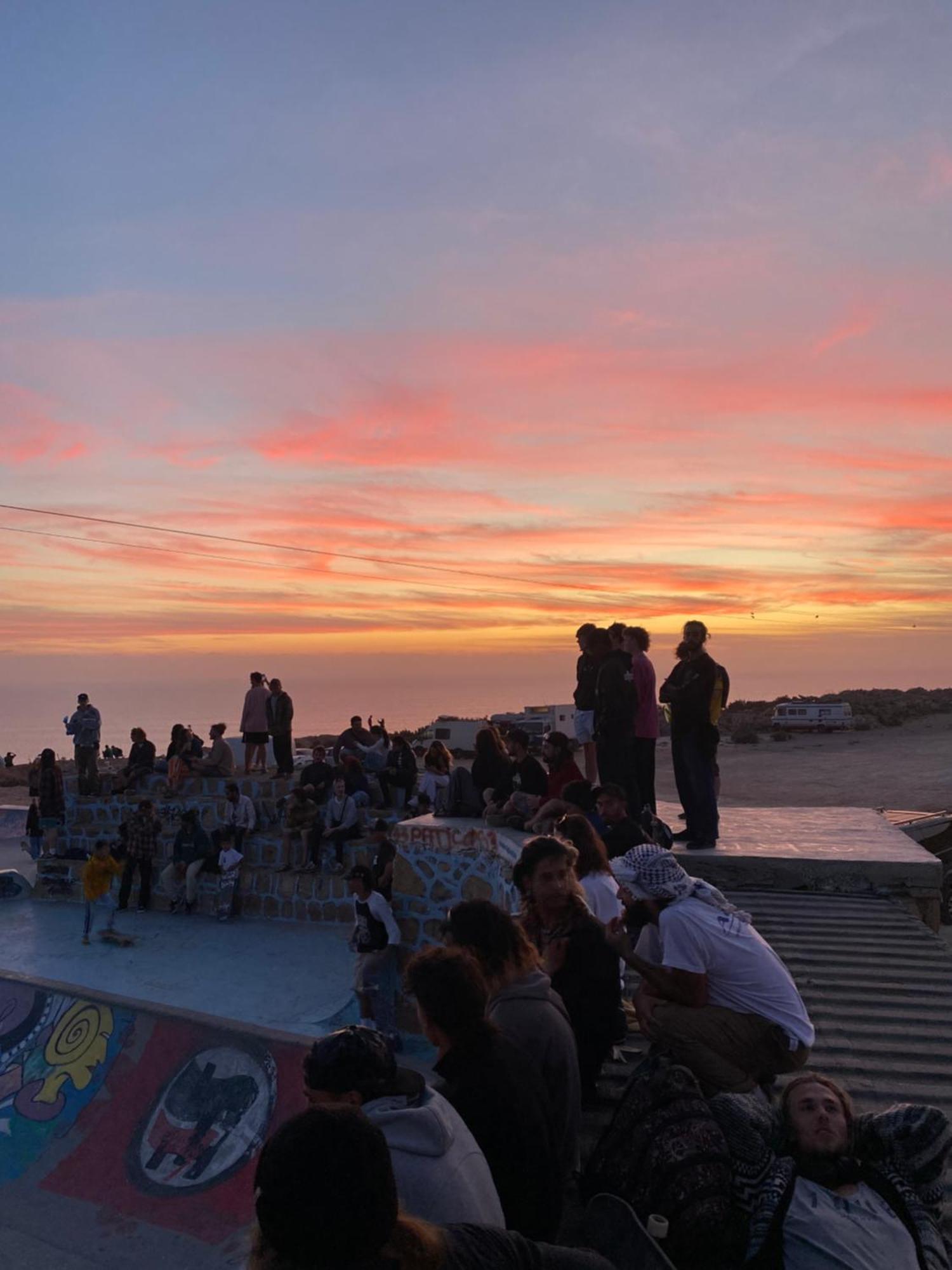 Отель Sunny Wave Taghazout Surf & Yoga Экстерьер фото