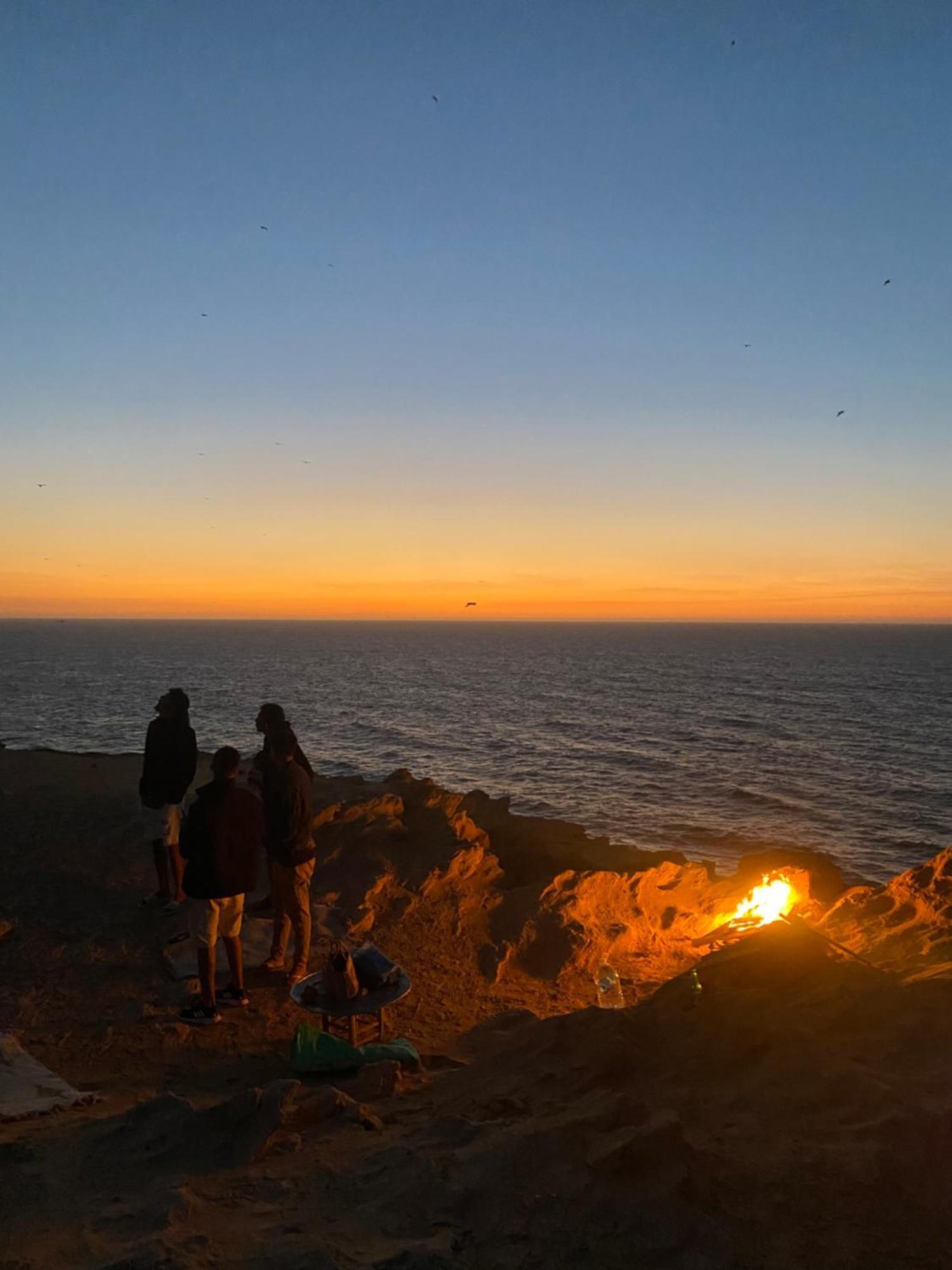 Отель Sunny Wave Taghazout Surf & Yoga Экстерьер фото