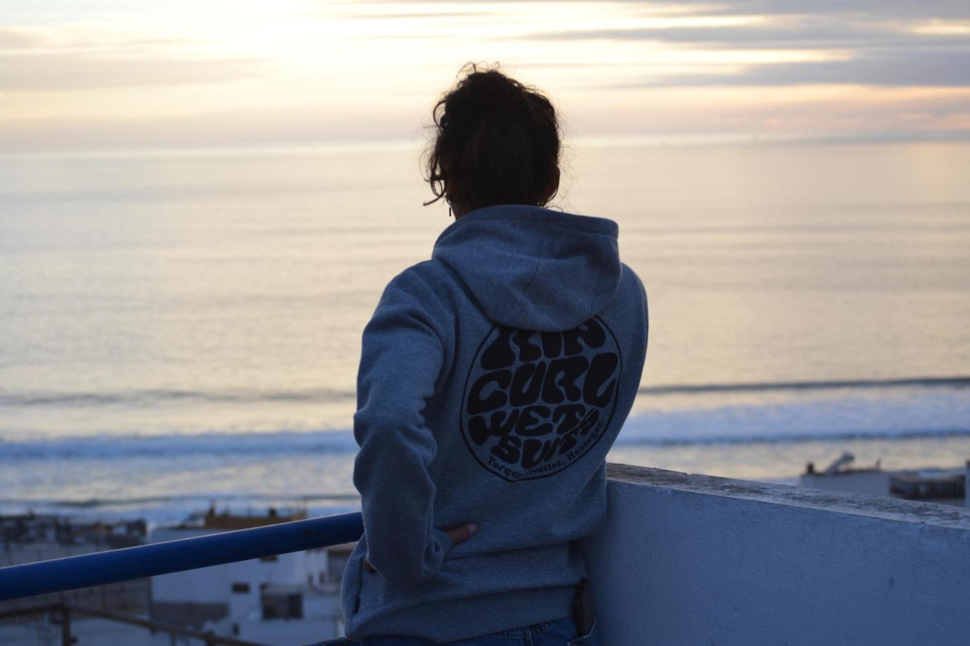 Отель Sunny Wave Taghazout Surf & Yoga Экстерьер фото